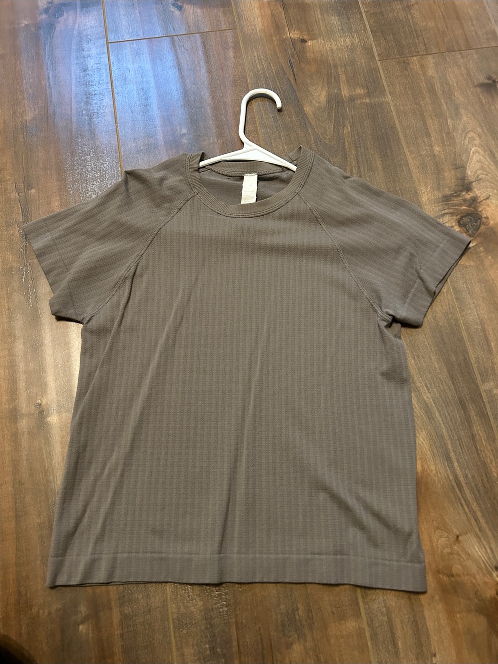 Classic Short Sleeve Tee in Taupe